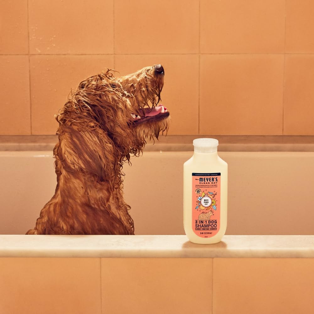 MRS. MEYER'S Clean Day 3 in 1 Dog Shampoo, White Peach Scent, 14Oz