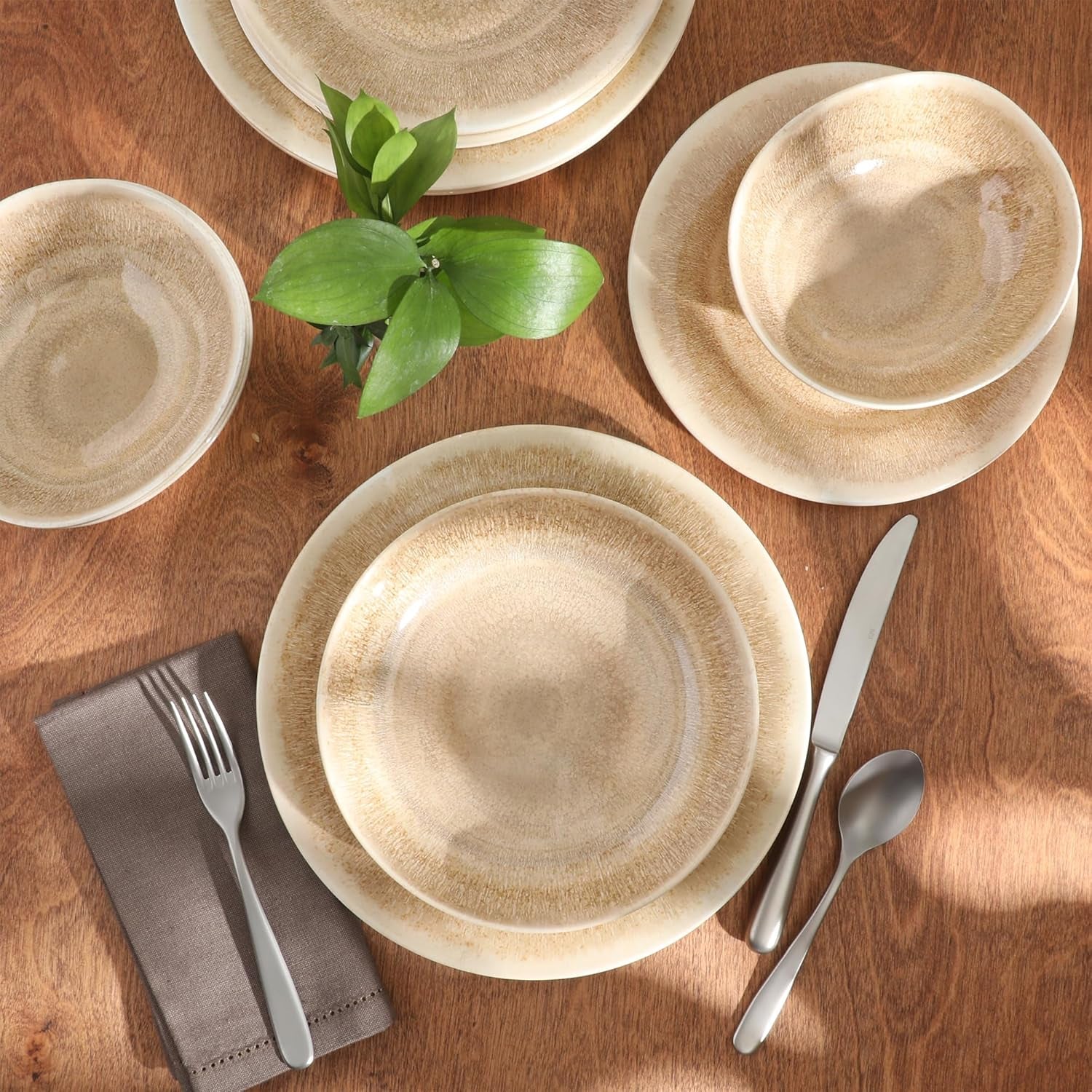 Casper Court 16-Piece Melamine Dinnerware Set – Beige Reactive Glaze Look Plates and Bowls, Service for 4 – Top Rack Dishwasher Safe Everyday Dining Set