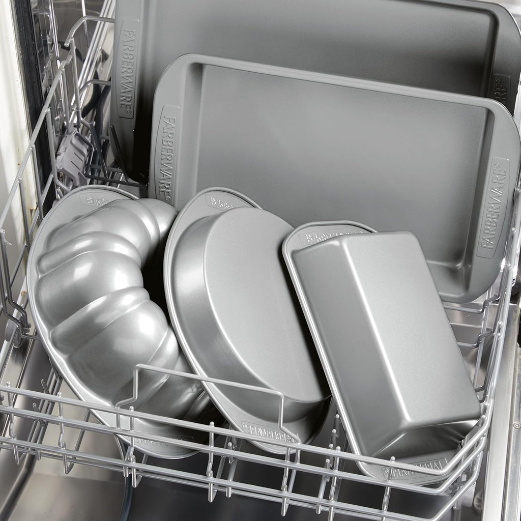 Nonstick Bakeware 9-Inch Square Cake Pan, Gray